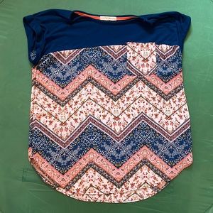 Woman’s tshirt size xl